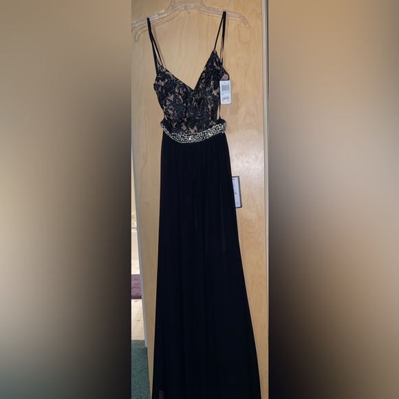 Citi Studio Prom Dress - Picture 6 of 7